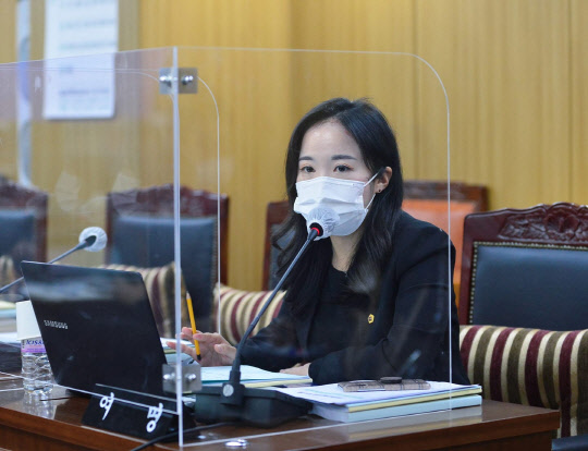 서울특별시 기획경제위원회 소속 여명 서울시의원(국민의힘·비례대표)